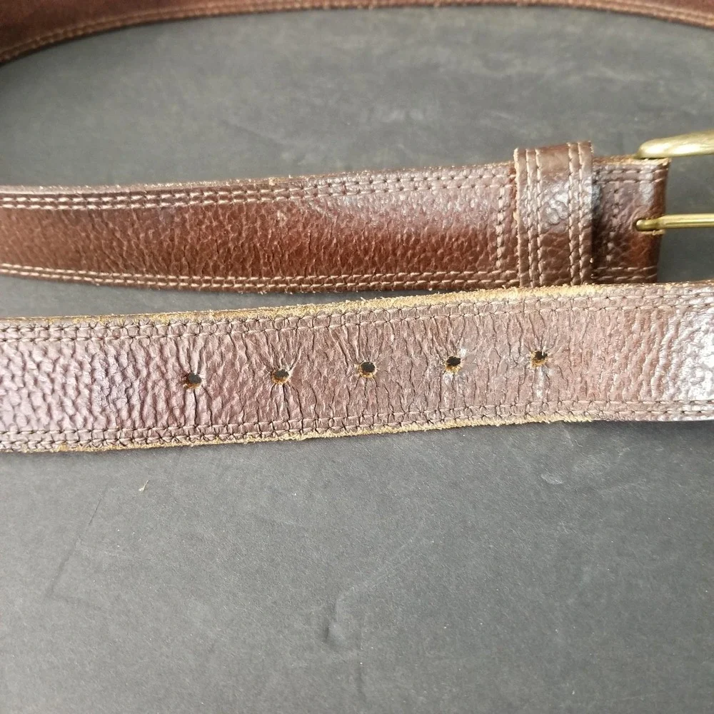 Mens Brown Genuine Leather Pebbled Belt Brass Buckle Size 40 Minimalist Gorpcore